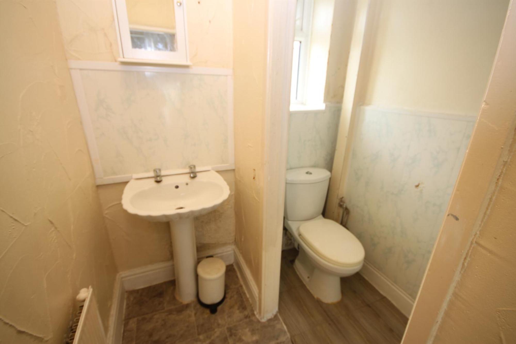 Barton Seaview, Self Catering Studio Apartments, Promenade & Central Beach Location, Families, Couples Or 23 Years Plus Only, Free Parking Blackpool Luaran gambar